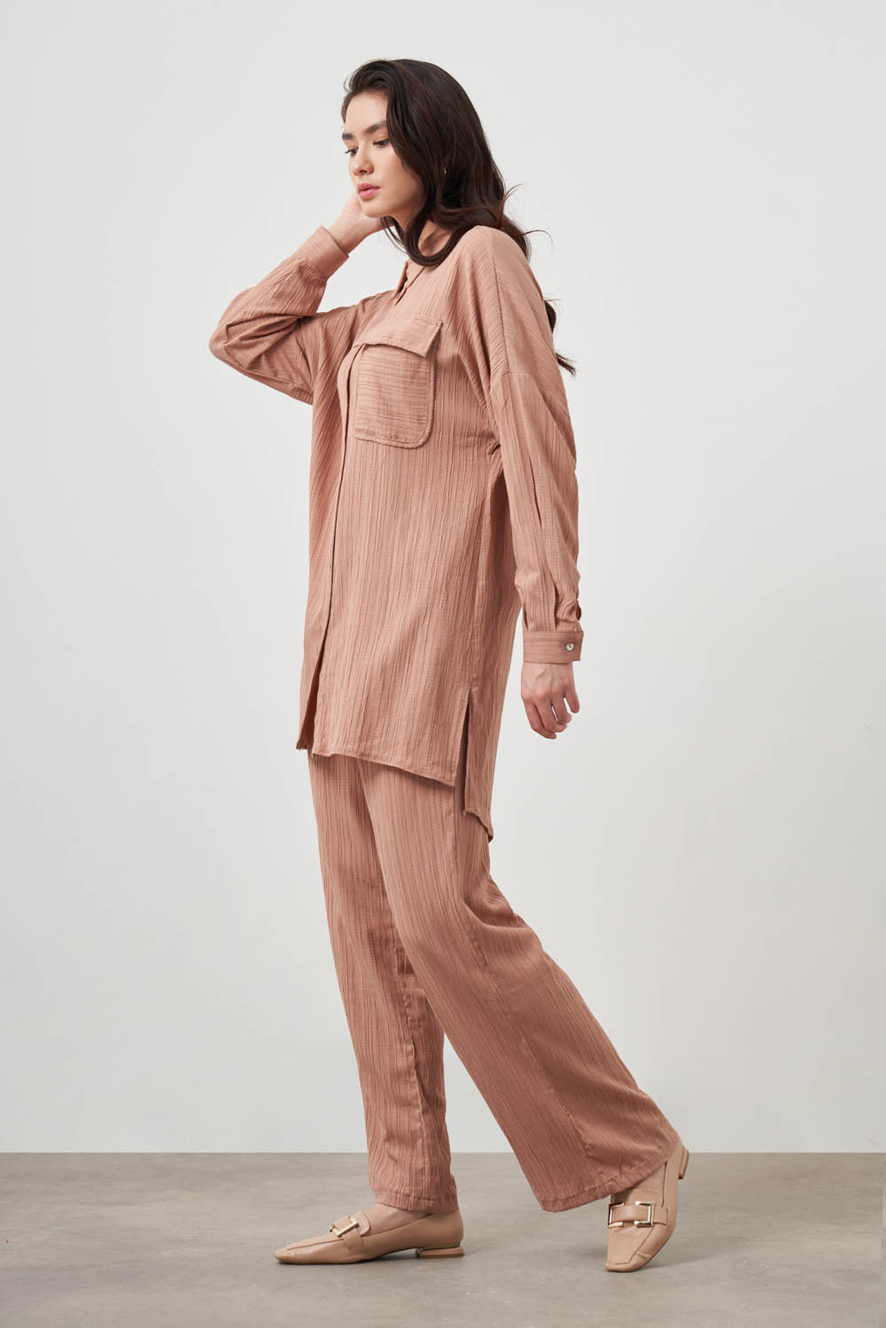 Mizalle Oversize Cepli Özel Dokuma Uzun Camel Tunik