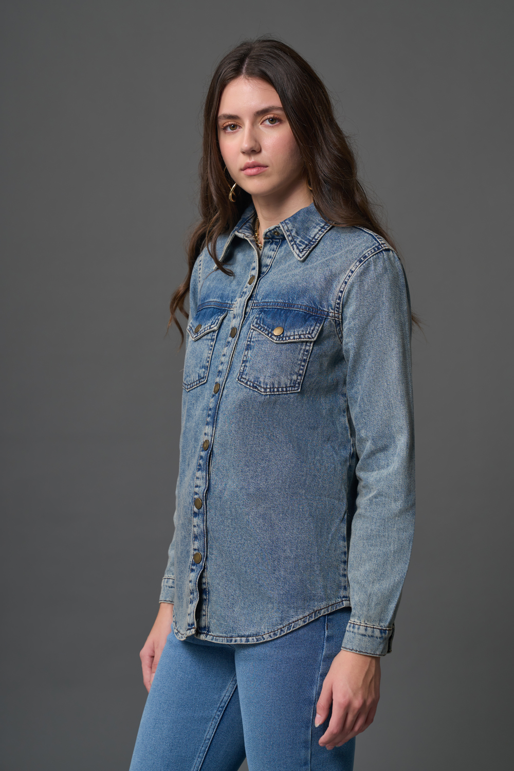 Mizalle Çift Cepli Klasik Koyu Mavi Denim Gömlek