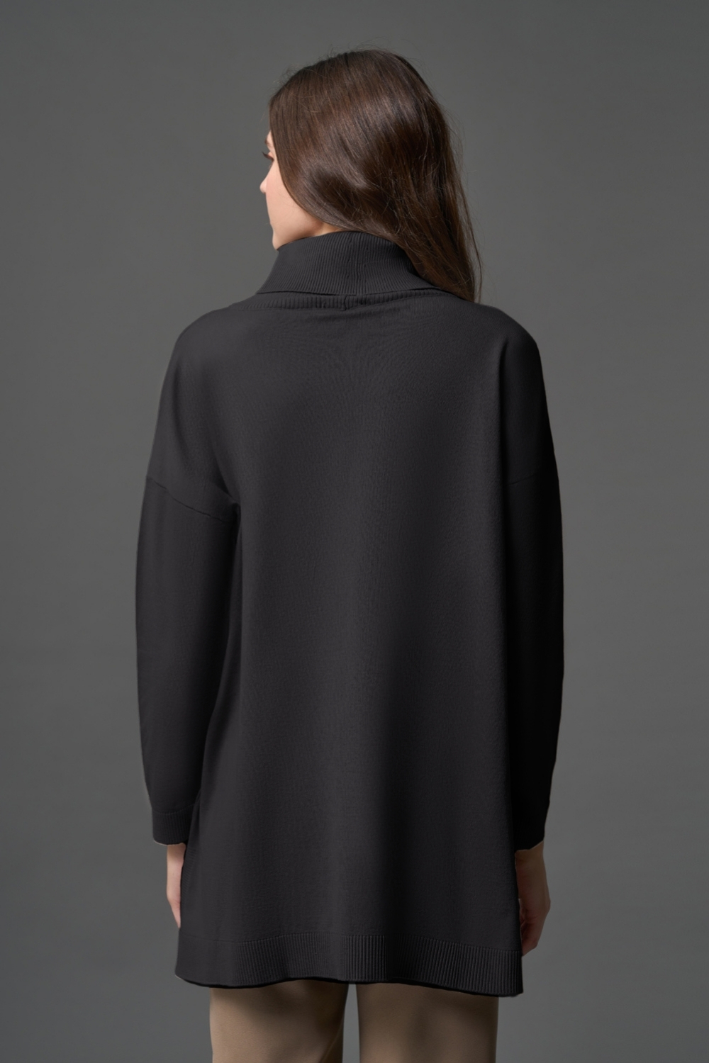 Mizalle Balıkçı Yaka Uzun Oversize Siyah Triko Kazak