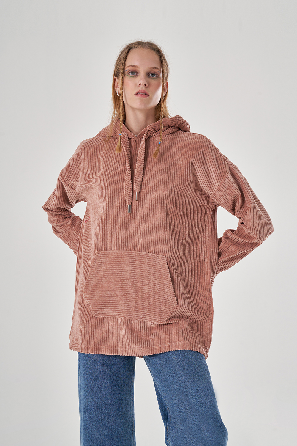 Mizalle Gül Kurusu Kanguru Cepli Fitilli Kadife Sweatshirt
