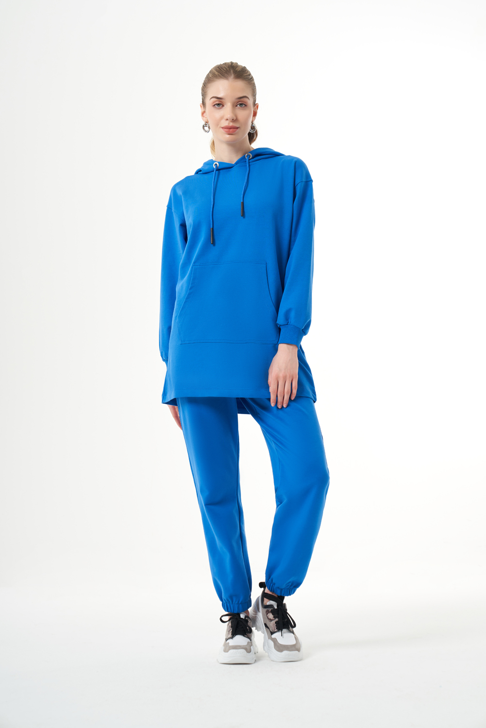 Mizalle Kapüşonlu Kanguru Cepli Mavi Sweatshirt