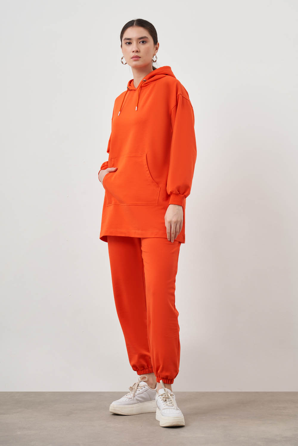 Mizalle Kapüşonlu Kanguru Cepli Nar Çiçeği Sweatshirt