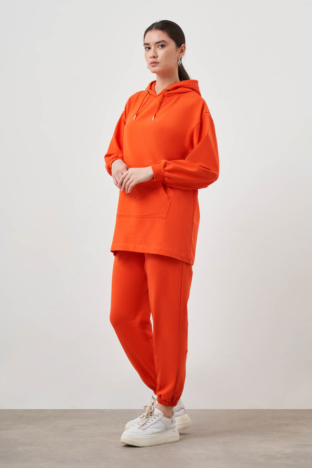 Mizalle Kapüşonlu Kanguru Cepli Nar Çiçeği Sweatshirt