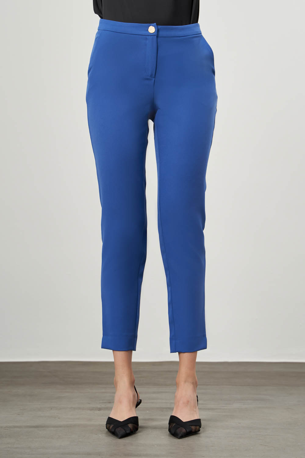 Mizalle Basic Kısa Paça Klasik İndigo Mavi Kumaş Pantolon