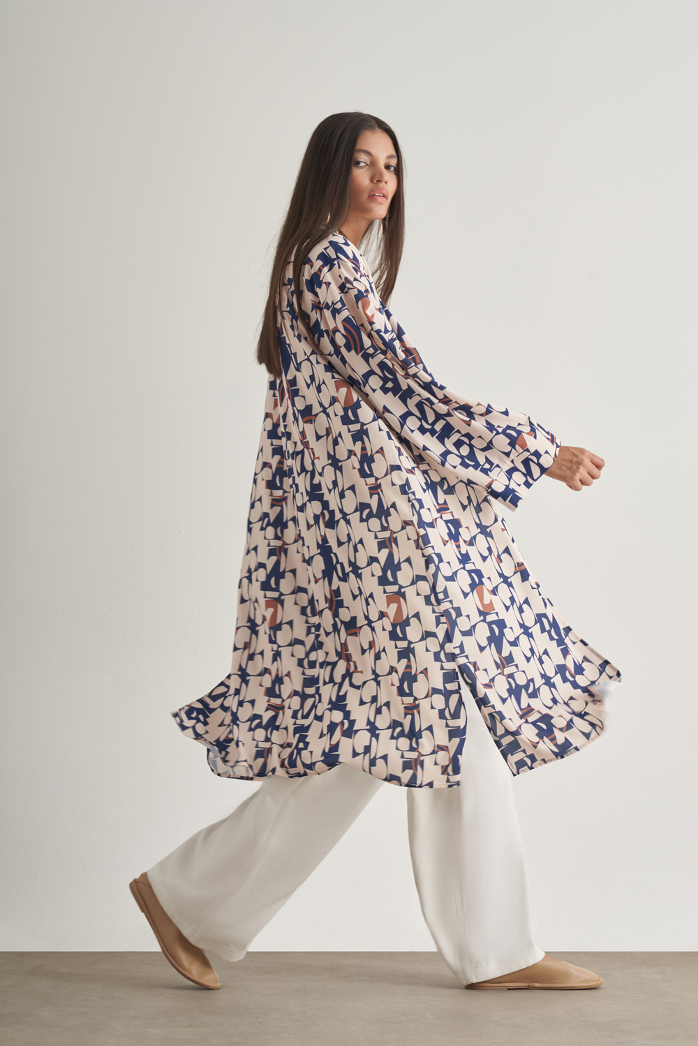 Mizalle Keten Dokulu Naturel Desenli Uzun Kimono Üst