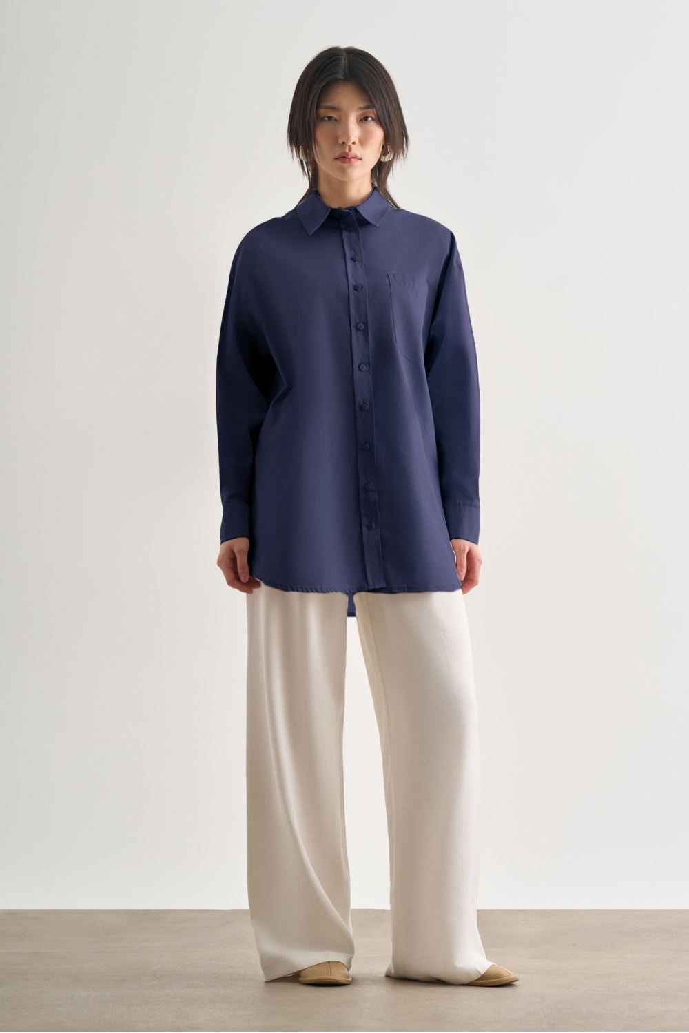 Mizalle Premium Saf Pamuk İndigo Mavi Oversize Gömlek