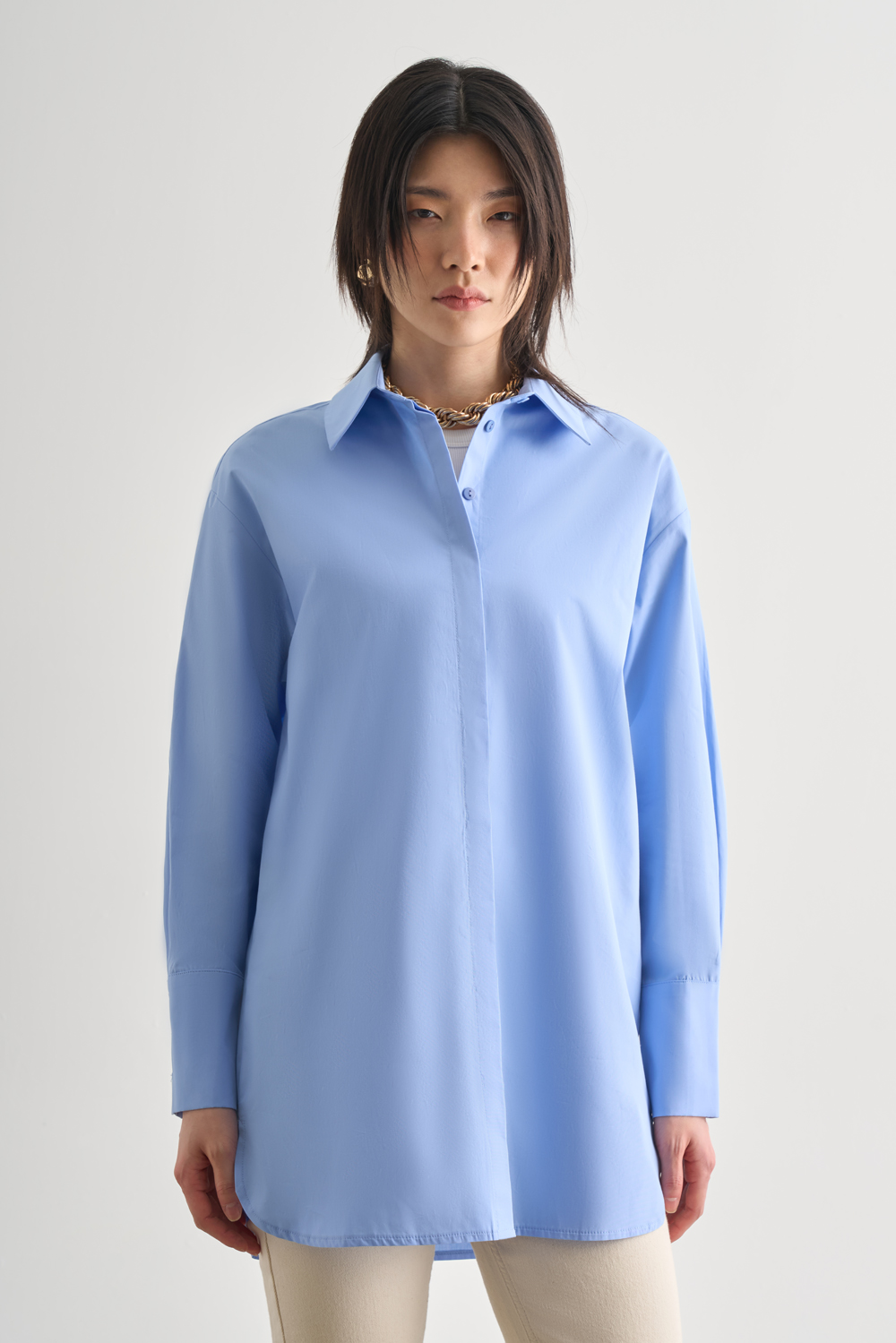 Mizalle Premium Saf Pamuk Kalın Manşetli Oversize Mavi Gömlek