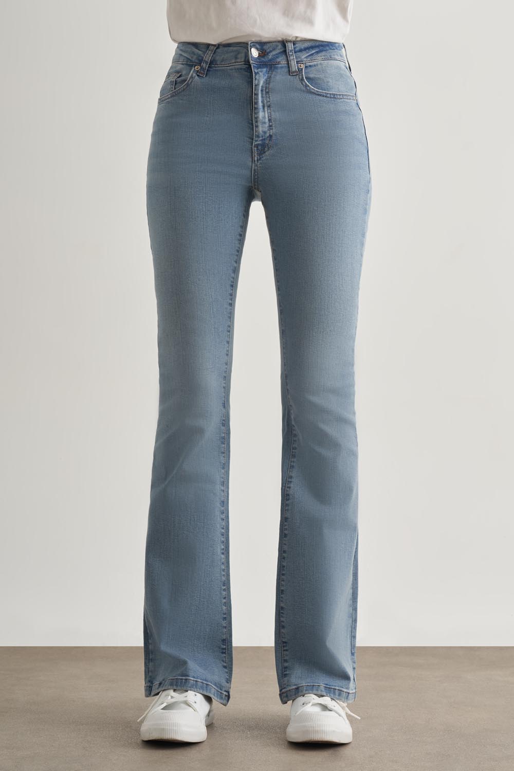 Mizalle Skinny Fit Flare Paça Açık Mavi Denim Pantolon