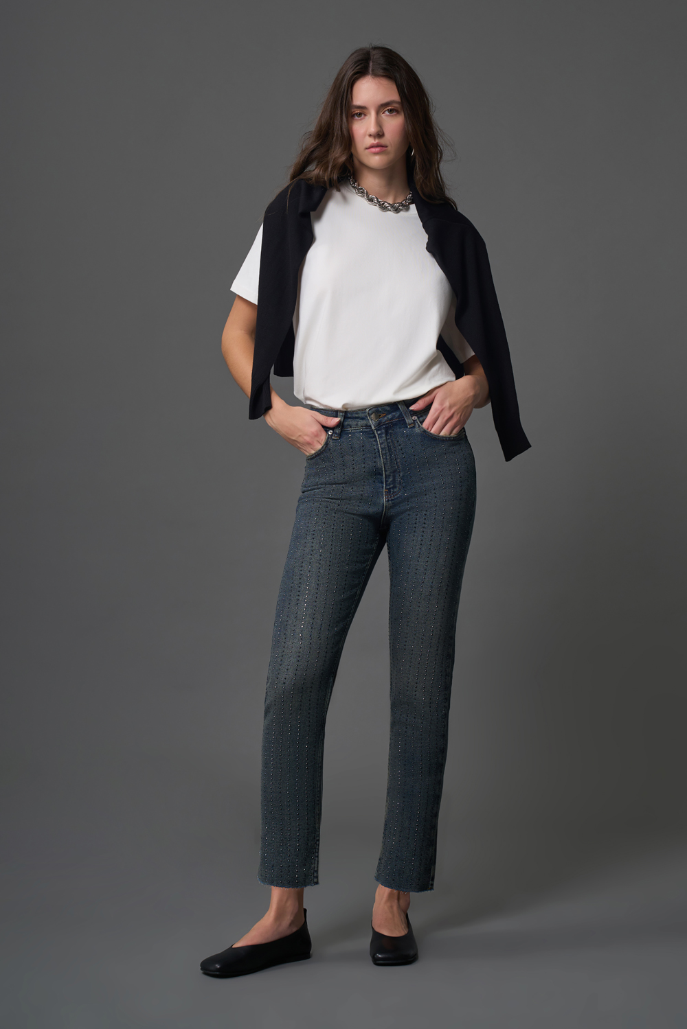 Mizalle Dar Kesim Taş İşli Lacivert Straight Fit Denim Pantolon
