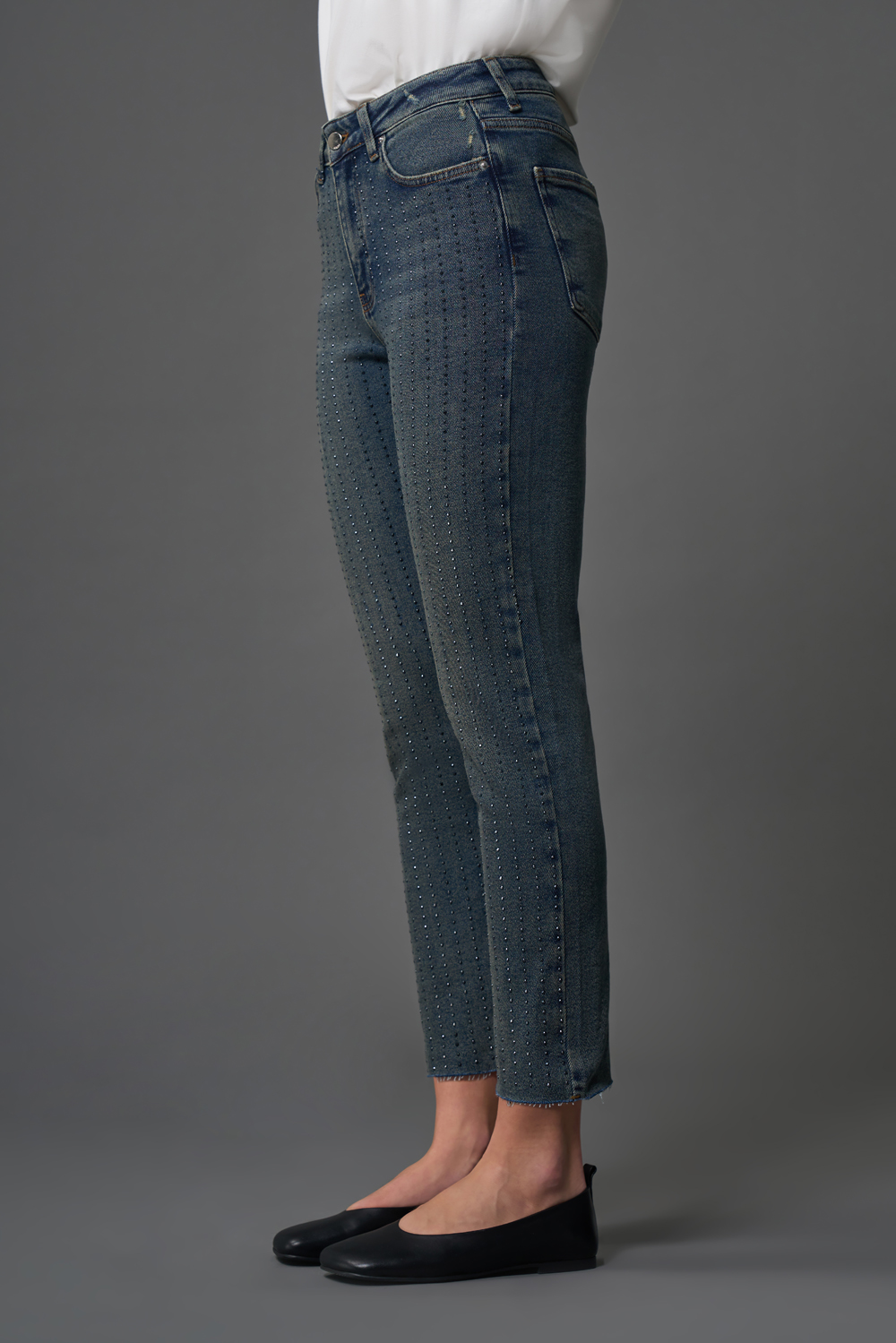 Mizalle Dar Kesim Taş İşli Lacivert Straight Fit Denim Pantolon