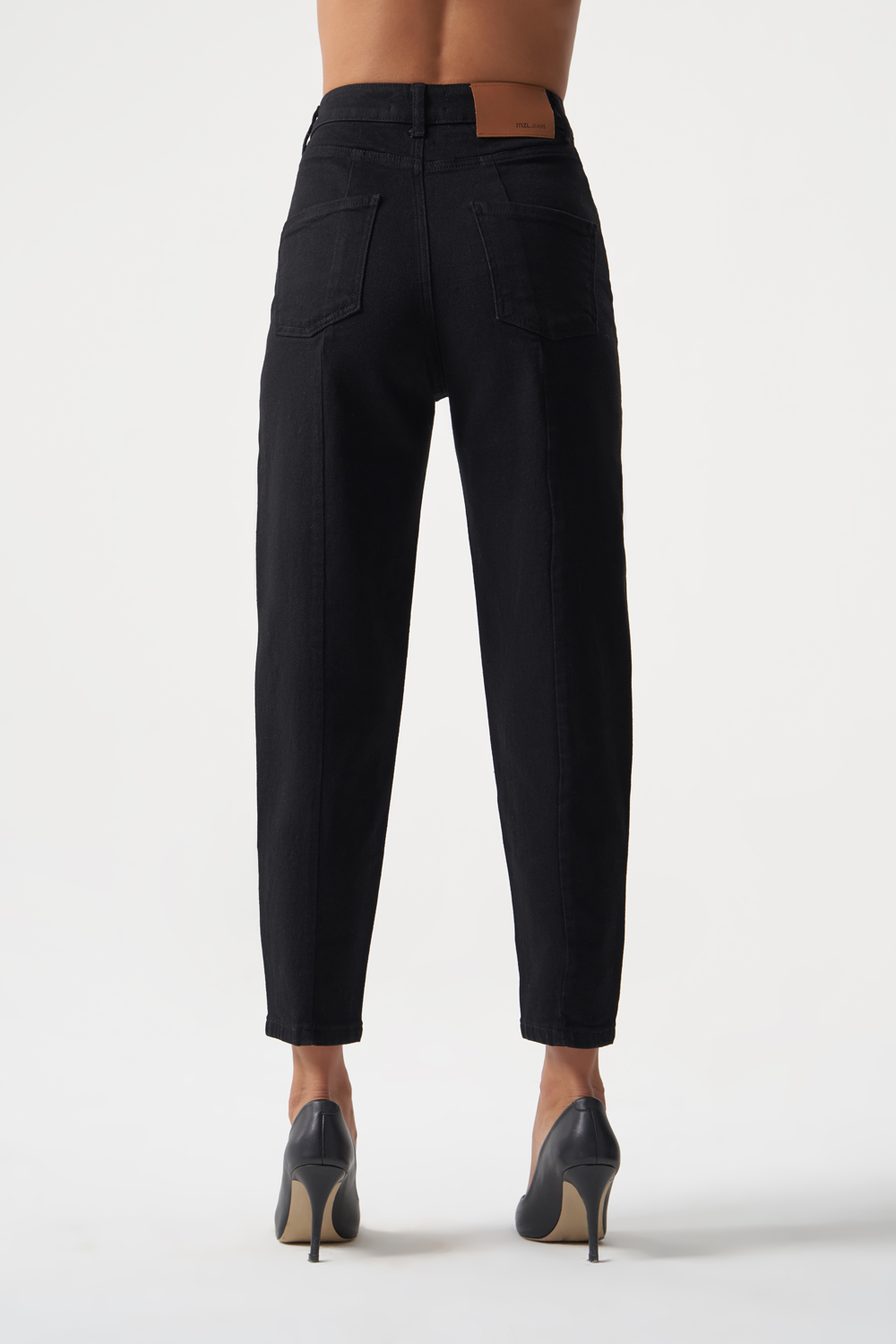 MZL Siyah Dar Kesim Bilek Boyu Denim Pantolon