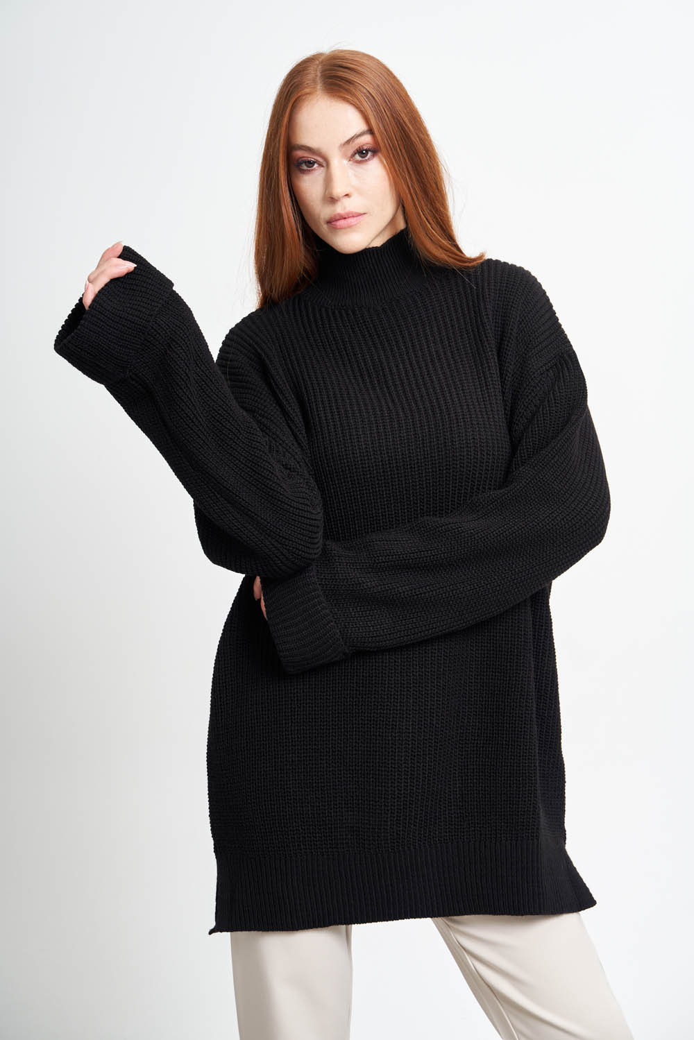 Mizalle Yüksek Yaka Oversize Siyah Triko Kazak