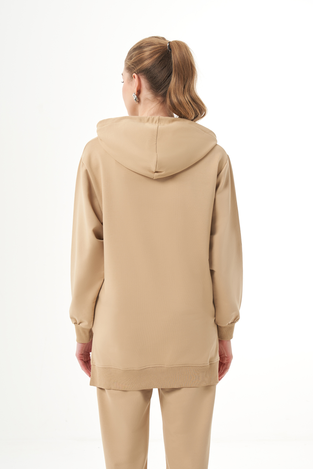 Mizalle Kapüşonlu Torba Cepli Bej Rengi Sweatshirt