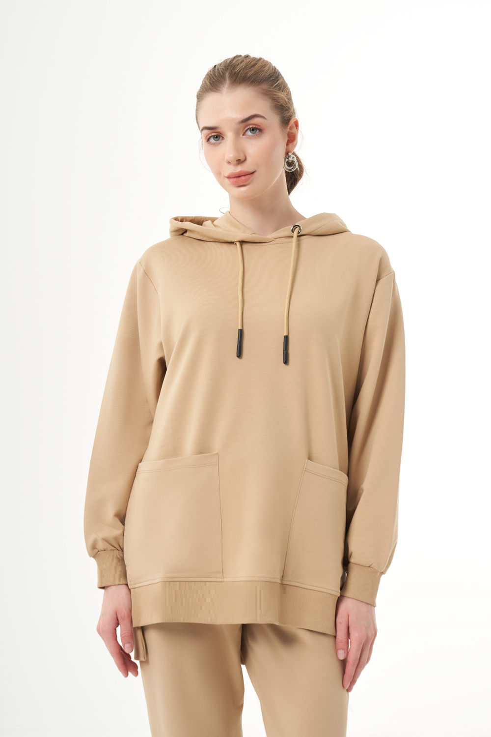 Mizalle Kapüşonlu Torba Cepli Bej Rengi Sweatshirt