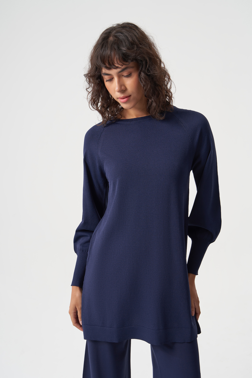 Mizalle Yuvarlak Yaka Balon Kollu Lacivert Rayon Tunik