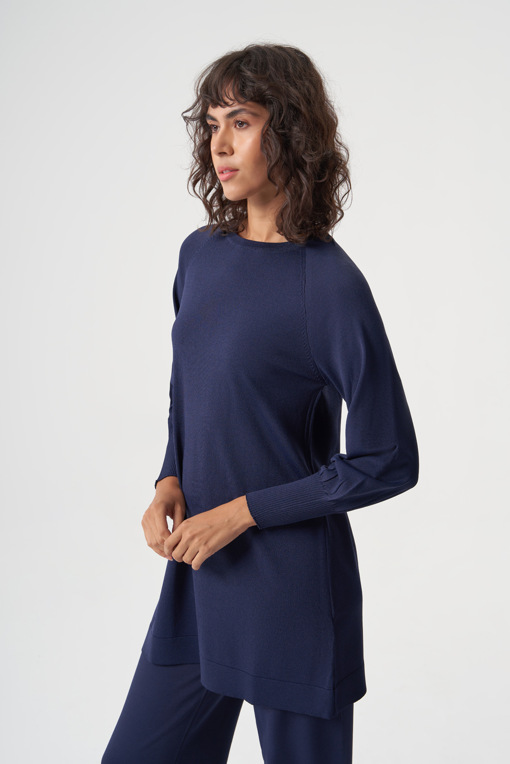 Mizalle Yuvarlak Yaka Balon Kollu Lacivert Rayon Tunik