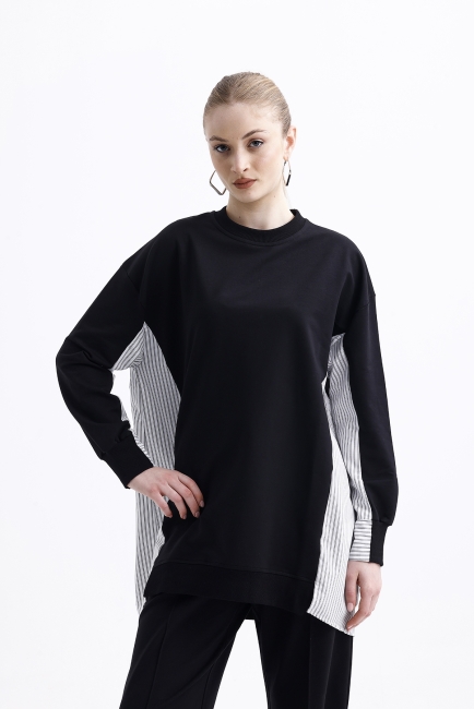 Mizalle Çizgili Parça Detaylı Oversize Siyah Sweatshirt