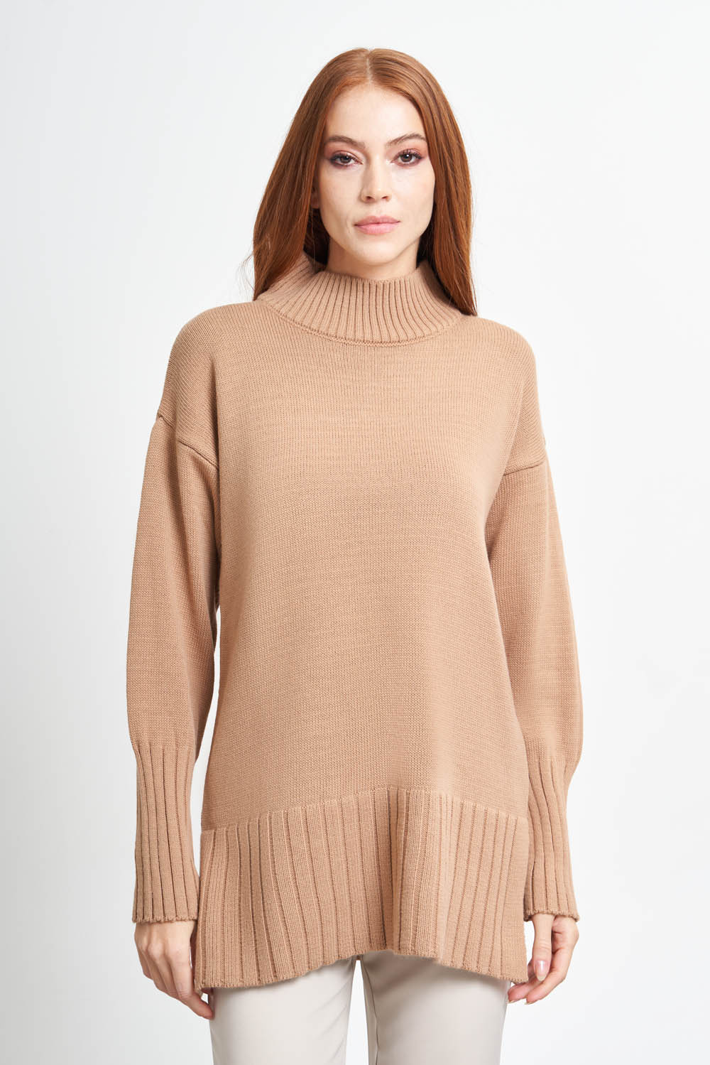 Mizalle Dik Yaka Oversize Camel Uzun Triko Kazak