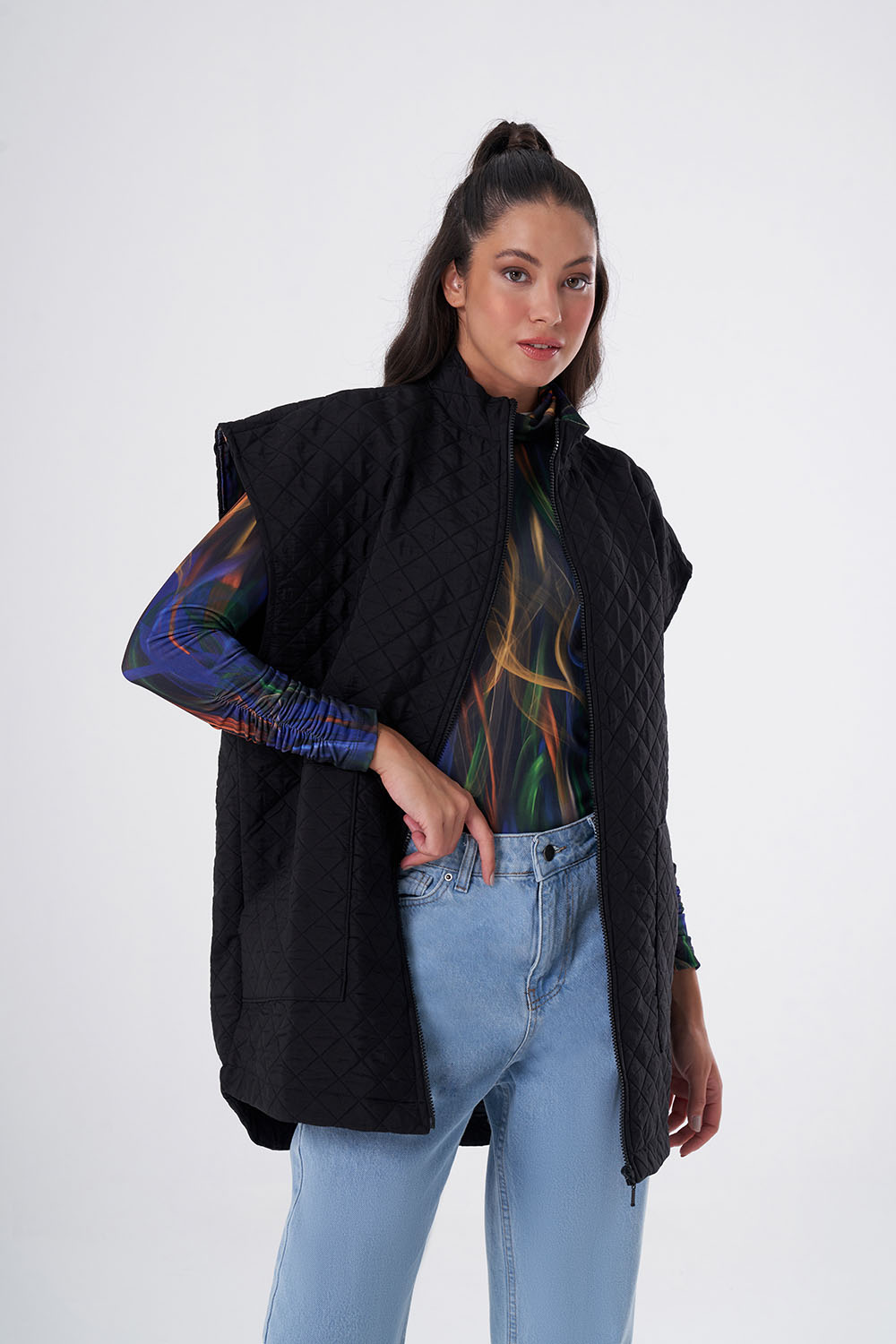 Mizalle Kapitone Oversize Siyah Yelek