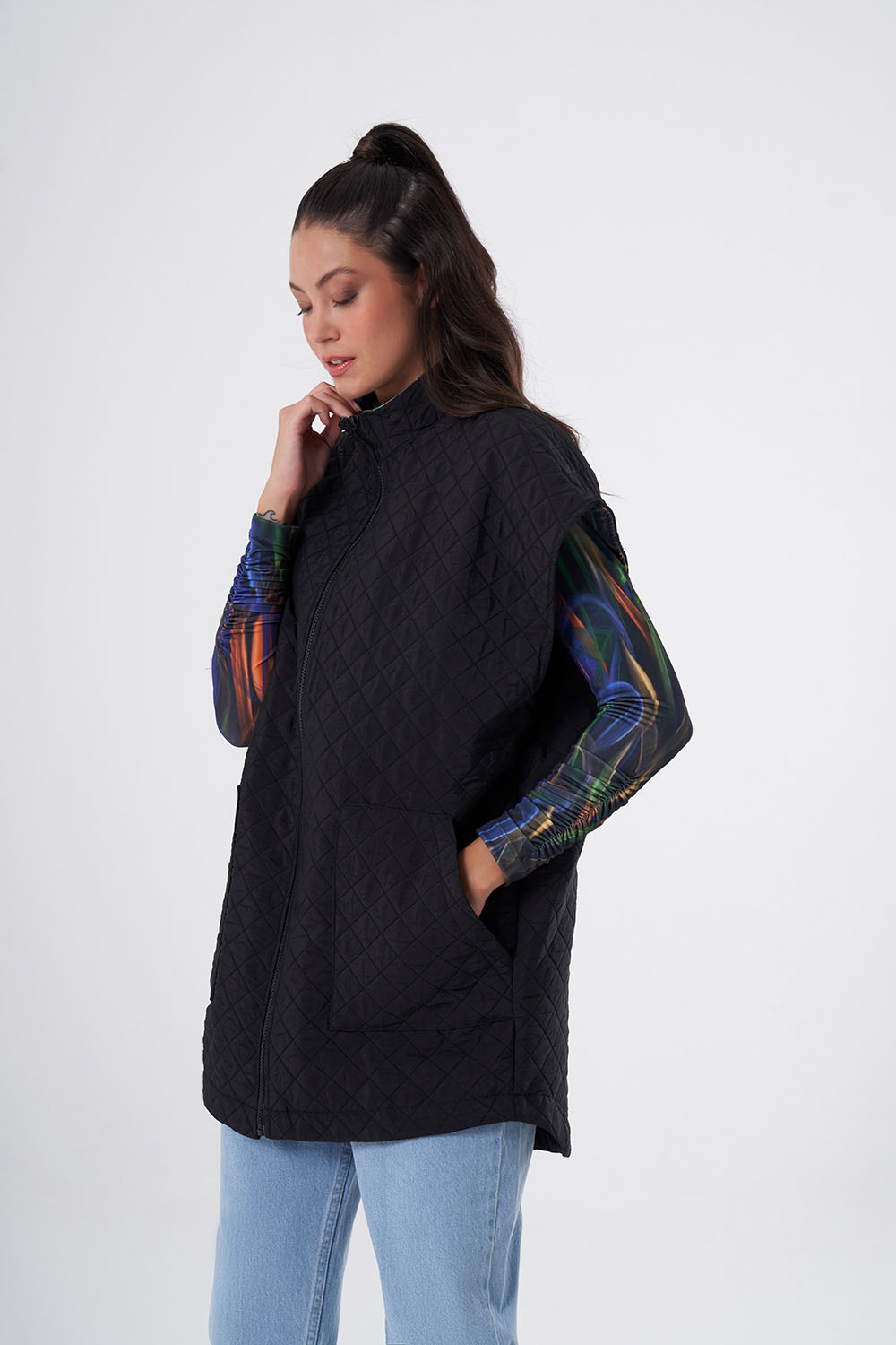 Mizalle Kapitone Oversize Siyah Yelek