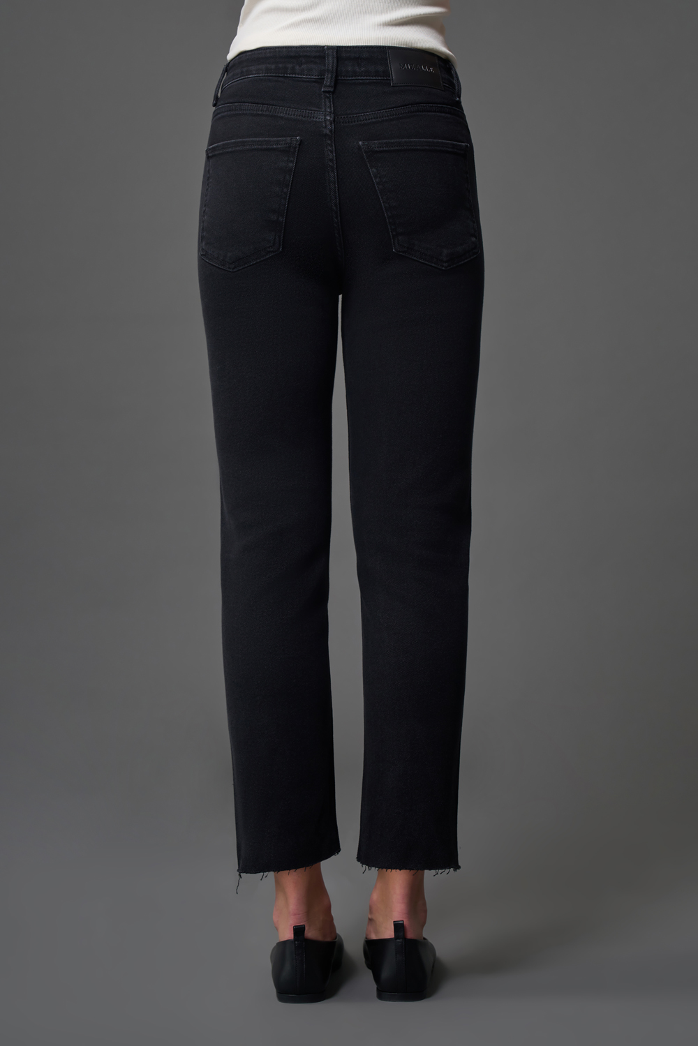 Mizalle Dar Kesim Kesik Paçalı Mom Fit Antrasit Denim Pantolon