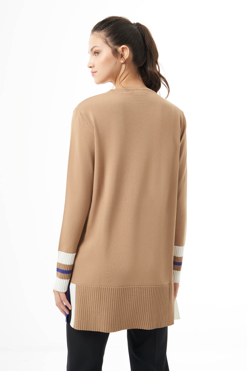 Mizalle Kol Çizgi Detaylı Uzun Camel Triko tunik