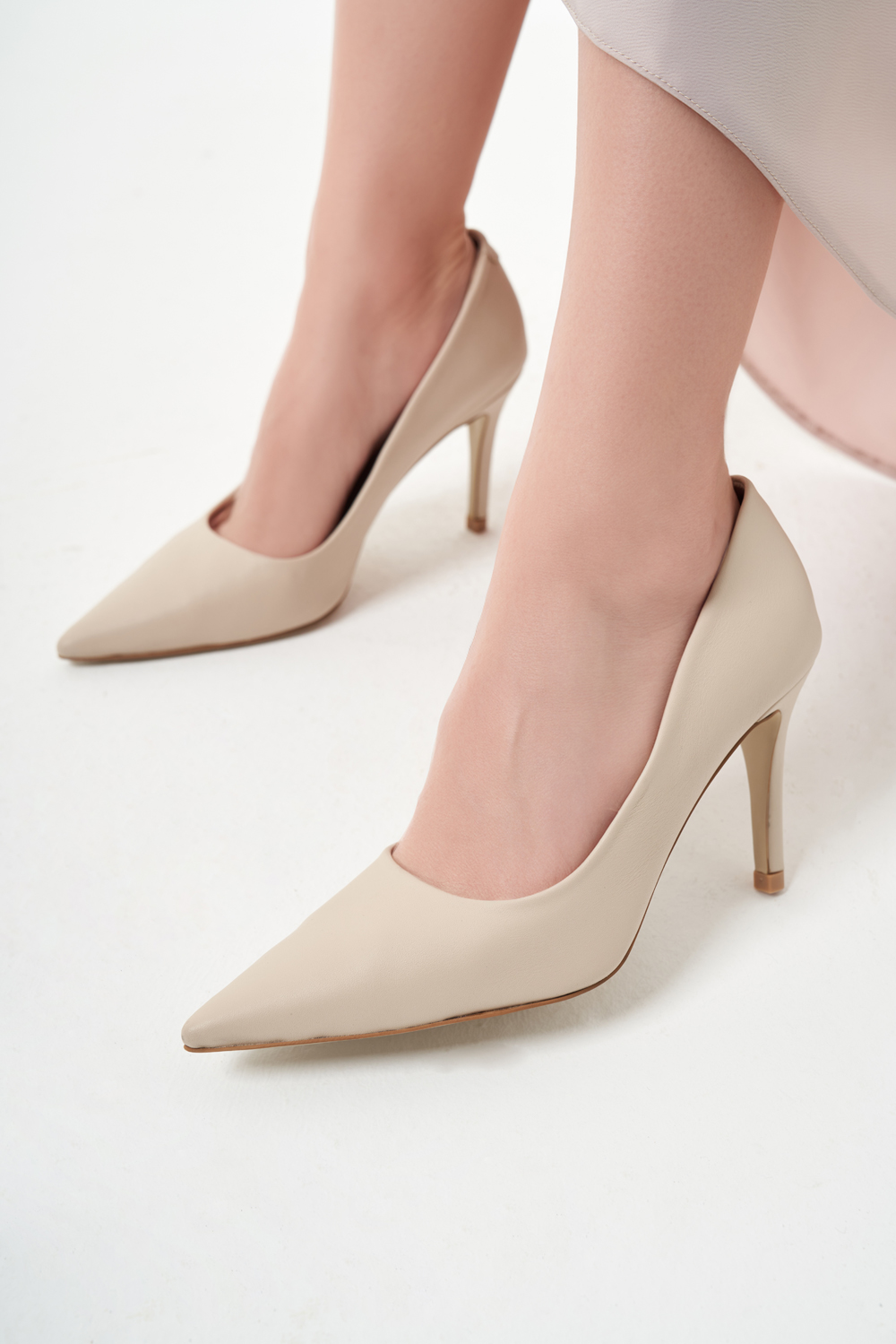Mizalle Bej Rengi Deri Stiletto