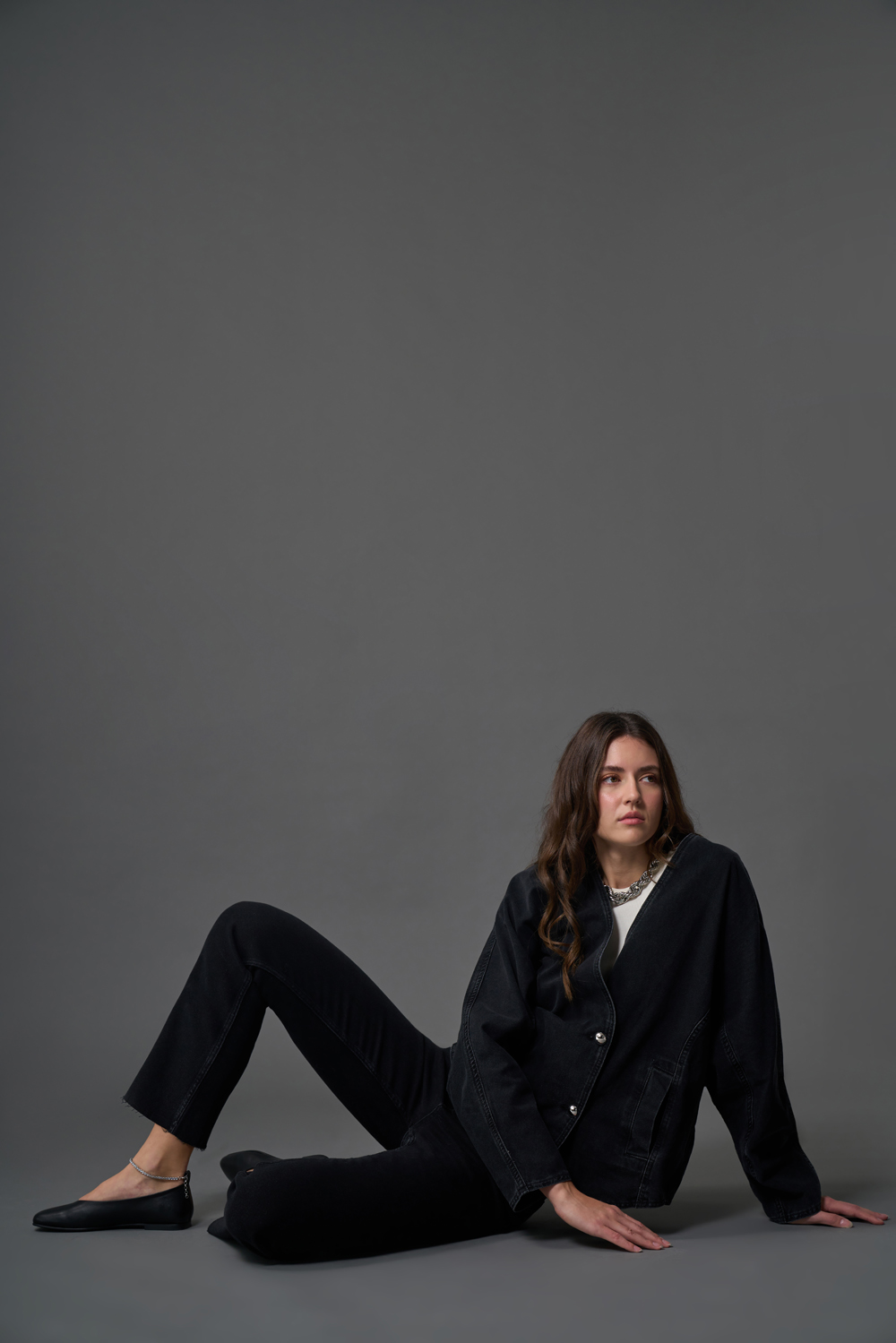 Mizalle Antrasit Oversize Yakasız Denim Ceket