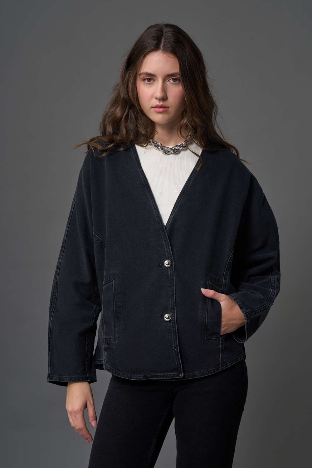 Mizalle Antrasit Oversize Yakasız Denim Ceket
