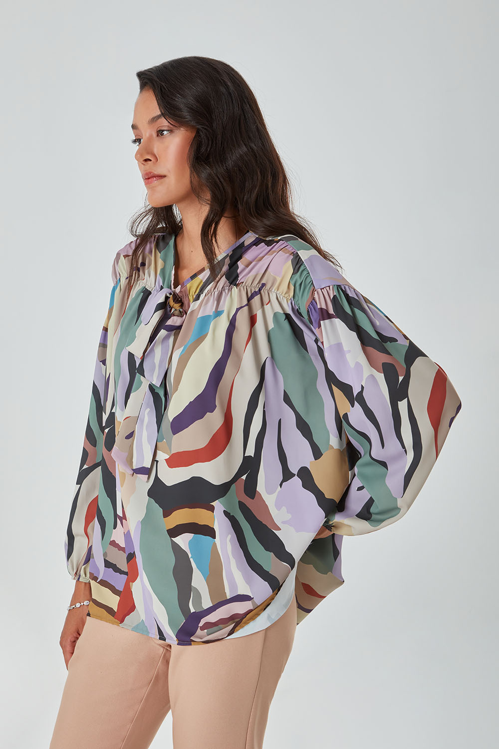 Mizalle Çok Renkli Yakası Fularlı Zebra Tunik