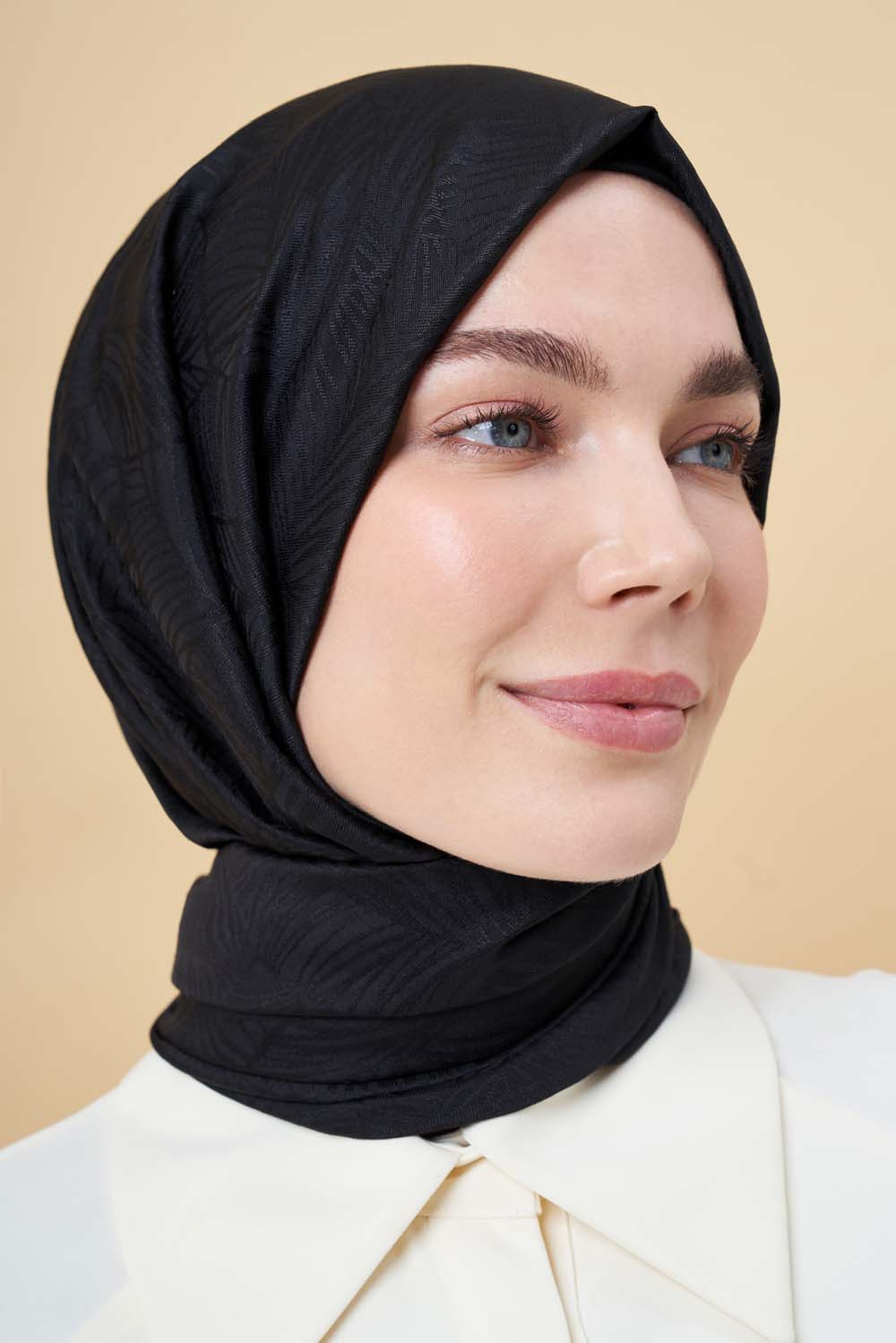Mizalle Siyah Neva Jakarlı Şal
