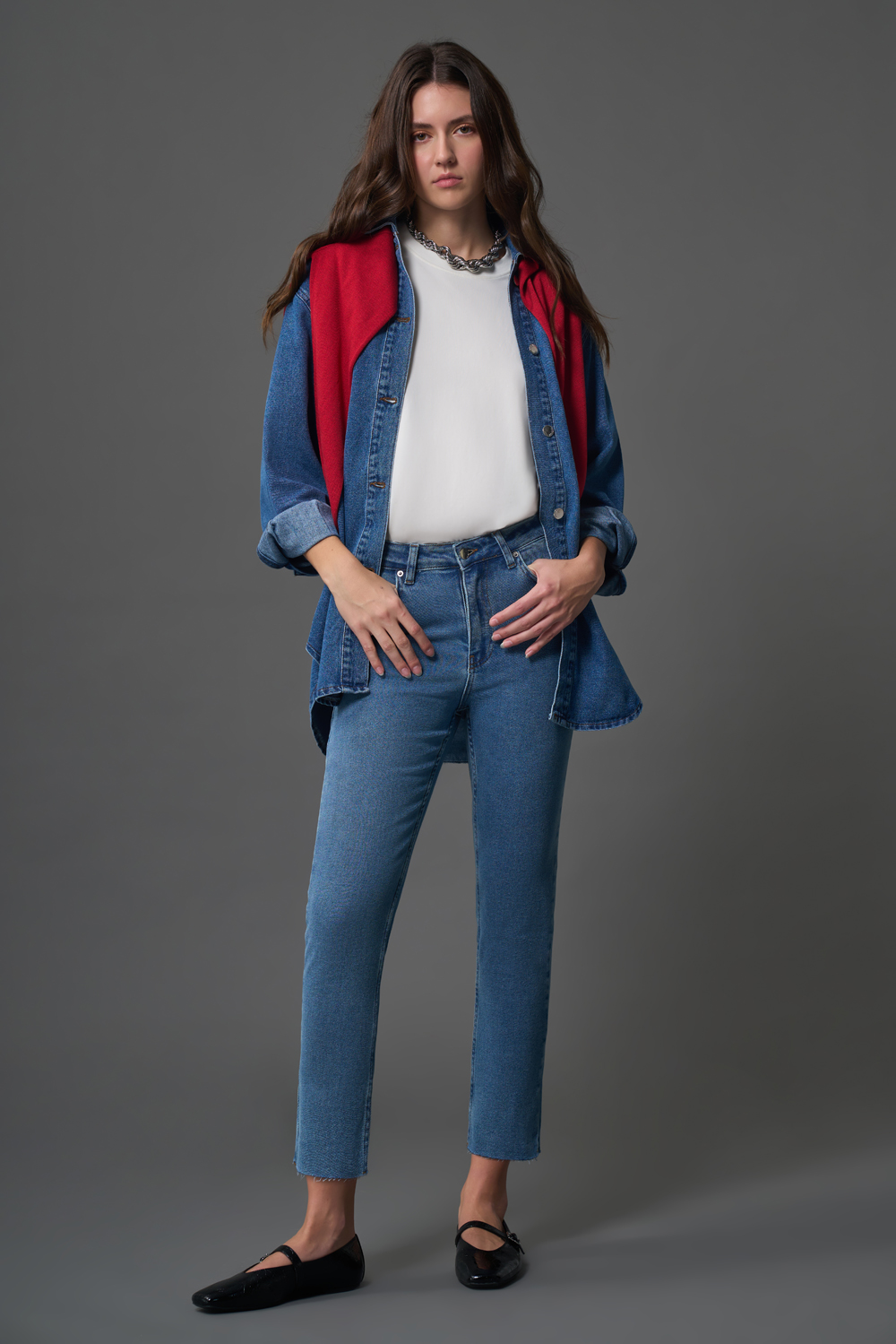 Mizalle Tek Cepli Rahat Kesimli Uzun Mavi Denim Gömlek