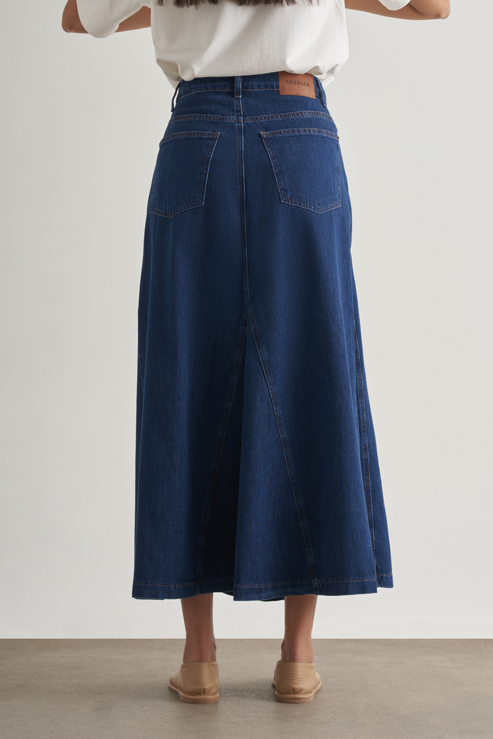 Mizalle Parça Volanlı Lacivert Maksi Denim Etek