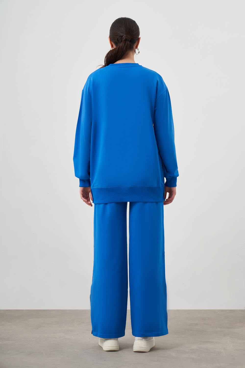 Mizalle Yanları Çıtçıtlı Yuvarlak Yaka Mavi Sweatshirt