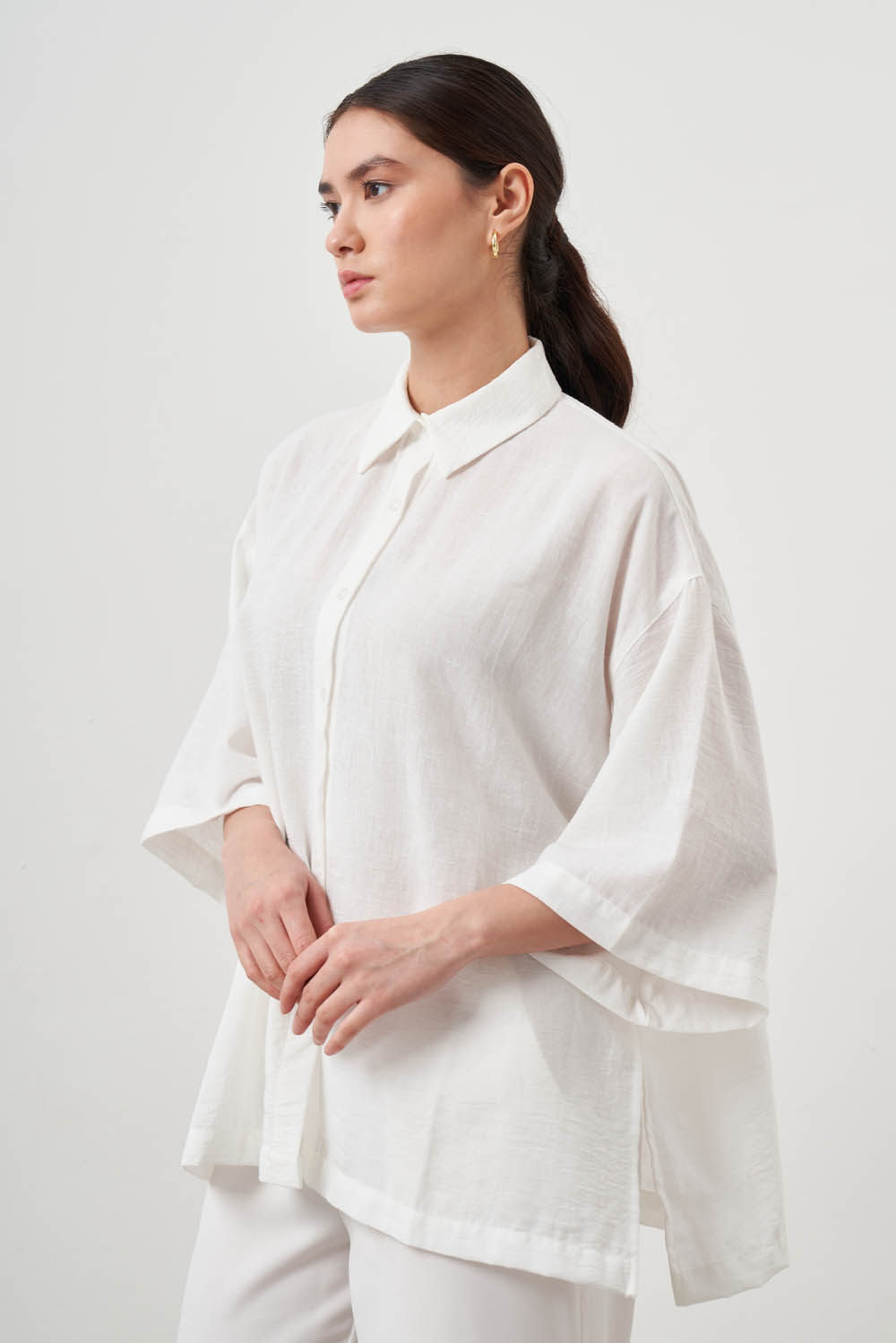 Mizalle Keten Görünümlü Oversize Yarım Kollu Ekru Gömlek