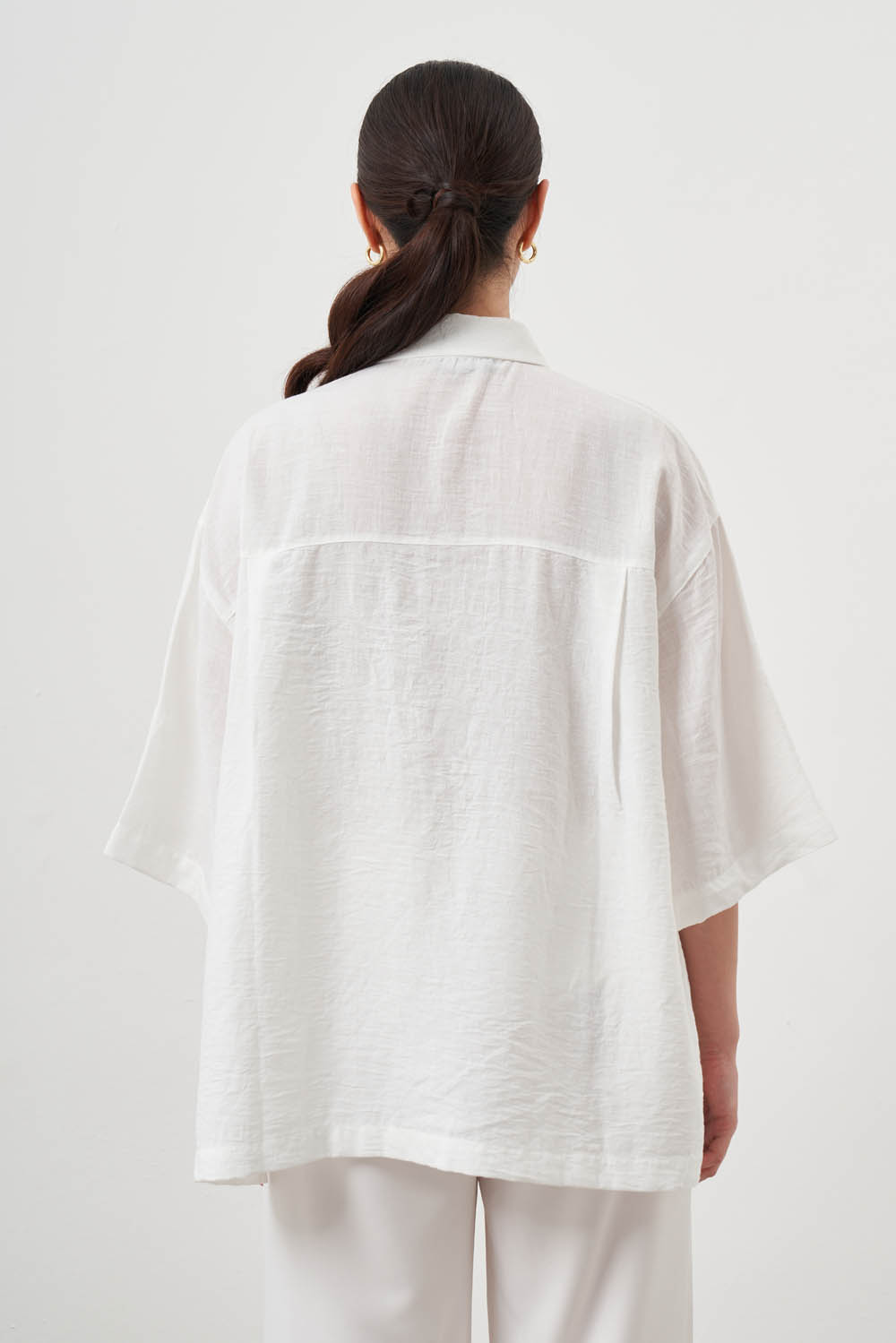 Mizalle Keten Görünümlü Oversize Yarım Kollu Ekru Gömlek