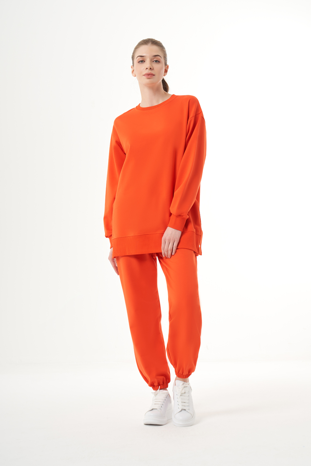 Mizalle Yanları Çıtçıtlı Yuvarlak Yaka Nar Çiçeği Sweatshirt
