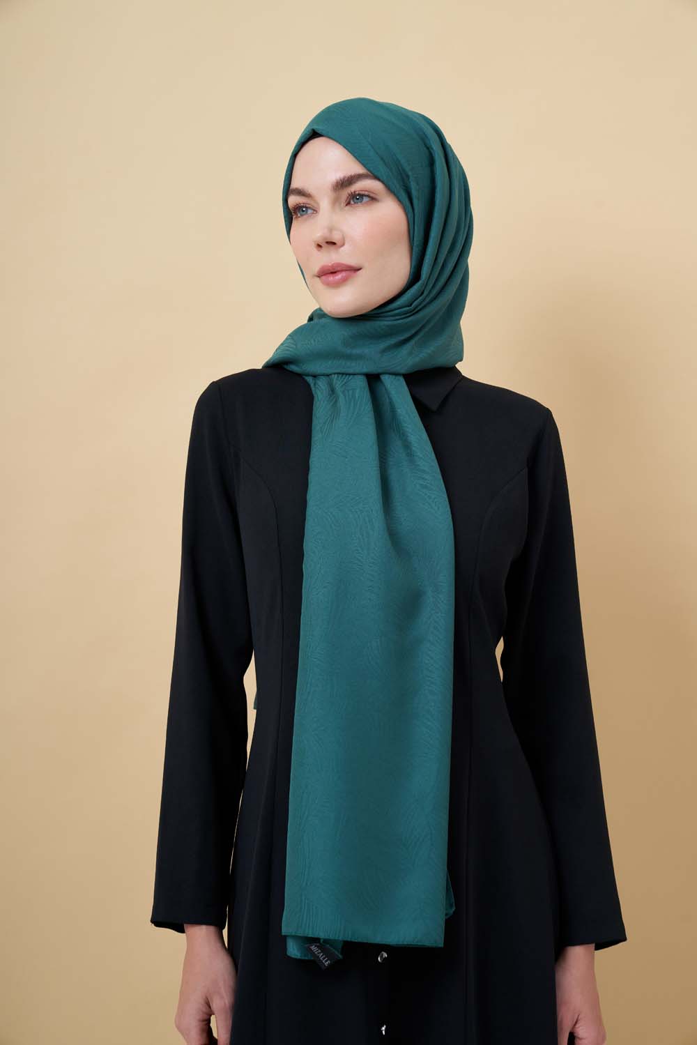 Mizalle Zümrüt Yeşili Neva Jakarlı Şal
