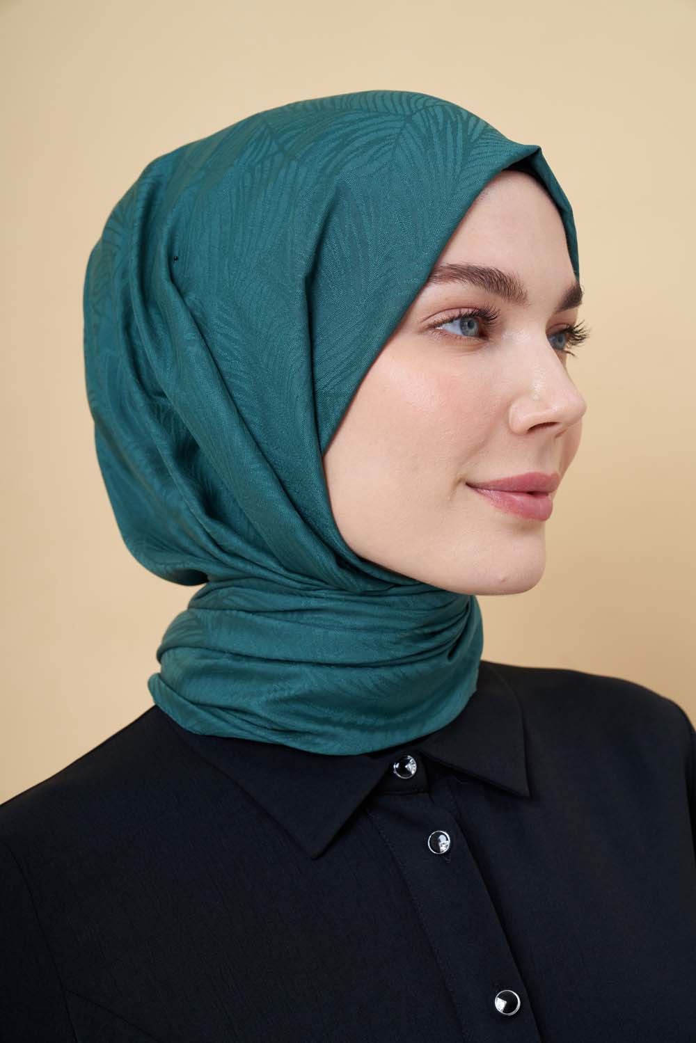 Mizalle Zümrüt Yeşili Neva Jakarlı Şal